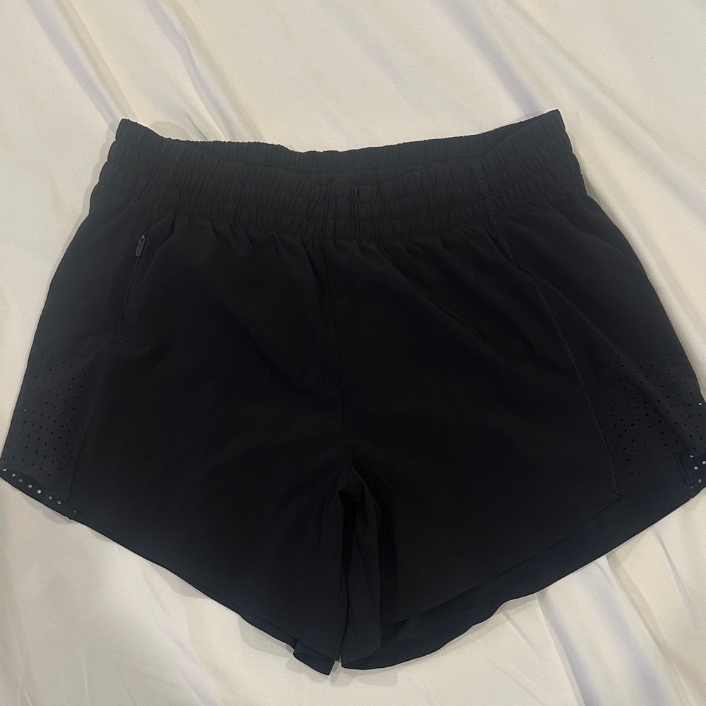 NWOT Athleta Hustle 4.5” short black size xs